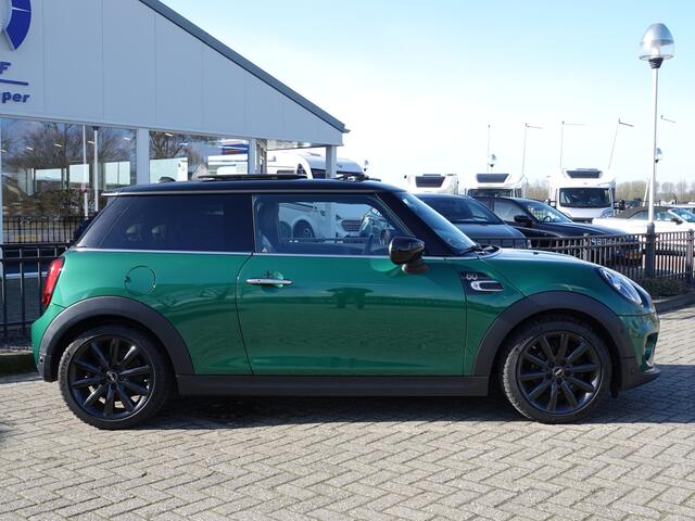 Mini COOPER Mini 1.5 136PK AUT. 60 Years Edition LEER | PANO | HUD | NAVI | CAM | LED