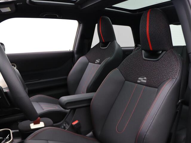 Mini COOPER 3-Deurs John Cooper Works + Pakket M + Driving Assistant + Glazen panoramadak + Parking Assistant + 17''