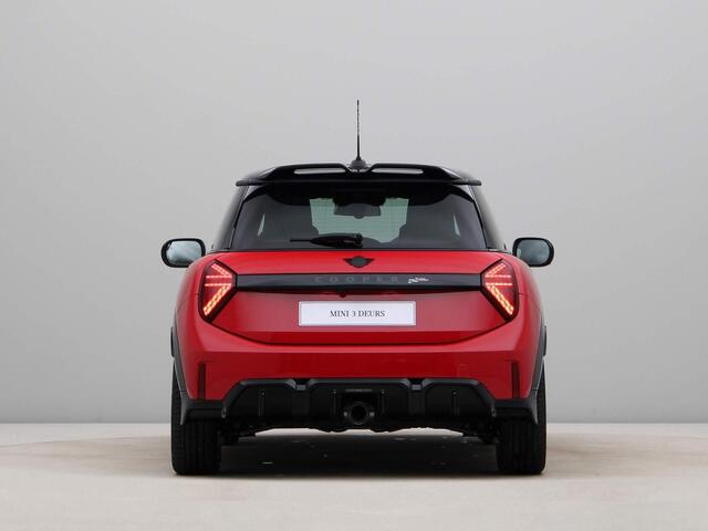 Mini COOPER John Cooper Works Pakket XL | Driving Assistent Professional | Stoelverwarming | Comfort Access | Achteruitrijcamera | Massagefunctie |