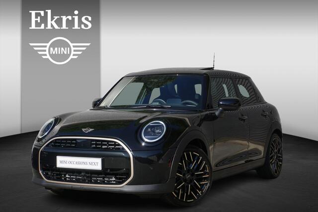 Mini COOPER 3-deurs C Favoured Trim | Pakket M | Glazen panoramadak | Driving Assistant | MINI Head-Up Display