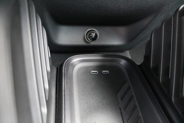 Mini COOPER Hatchback E Classic / LED / Head-Up / Parking Assistant / Comfort Access / Driving Assistant