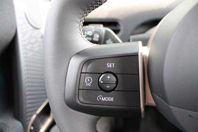 Mini COOPER Hatchback E Classic / LED / Head-Up / Parking Assistant / Comfort Access / Driving Assistant