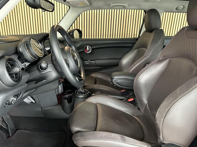 Mini COOPER Mini 1.5 Chili Serious Business NL auto | Schuif / kantel dak | Lederen stoelen