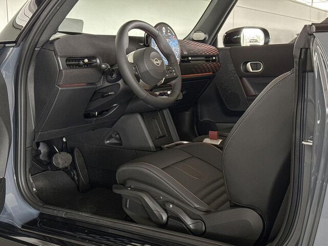 Mini COOPER Cabrio 2.0 C John Cooper Works M | Pakket M