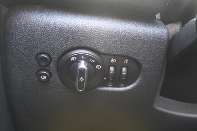 Mini COOPER Mini Cabrio 1.5 Sidewalk Edition Head-up display l Lendesteun verstelbaar l Premium pakket l Stoelverwarming l Keyless entry VDL auto