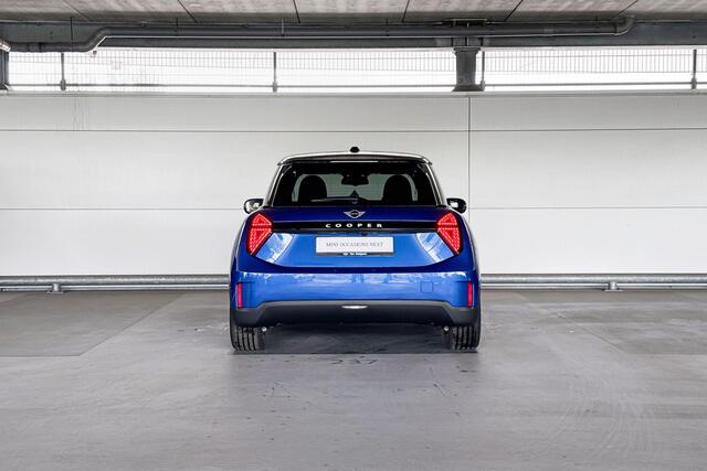 Mini COOPER 3-deurs E Favoured M 40.7 kWh