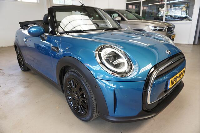 Mini COOPER Mini Cabrio 1.5 Maximized Navi Stoelverw. Camera DAB Blis