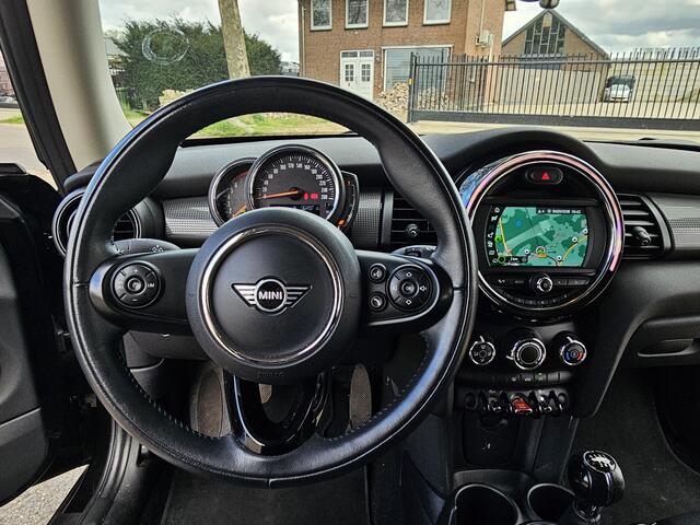 Mini COOPER Mini 1.5 136 Pk! Navi! Lm Velgen! Apk 6-2026! Zondag OPEN!