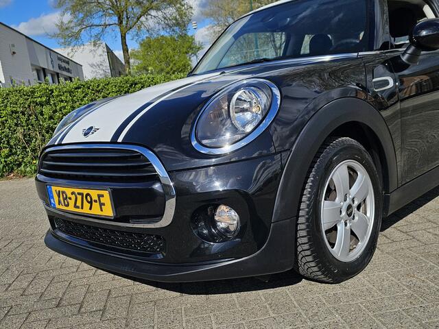 Mini COOPER Mini 1.5 136 Pk! Navi! Lm Velgen! Apk 6-2026! Zondag OPEN!