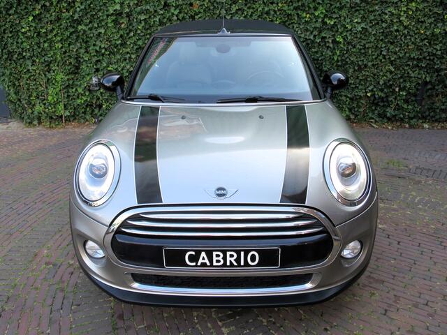 Mini COOPER Cabrio 1.5 Chili F57 met Leer, LED, A.Camera, Navi en 16"