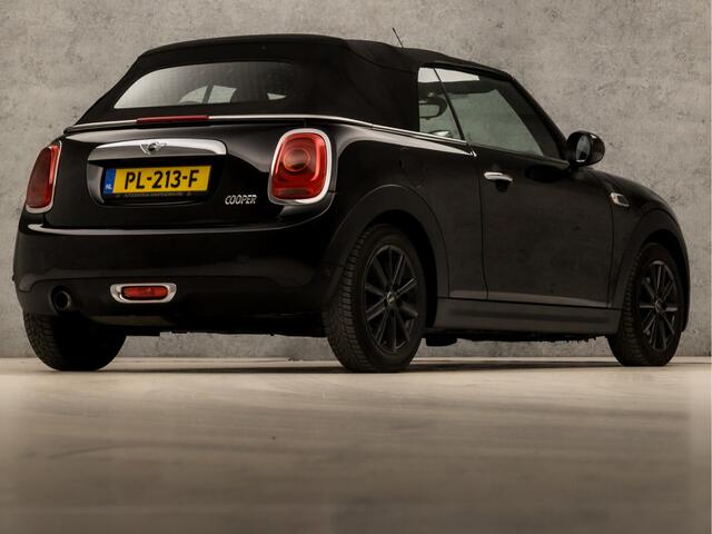 Mini COOPER Mini Cabrio 1.5 Black Sport Automaat (NAVIGATIE, LED KOPLAMPEN, CLIMATE, CRUISE, SPORTSTOELEN, PARKEERSENSOREN, ARMSTEUN, NIEUWSTAAT)