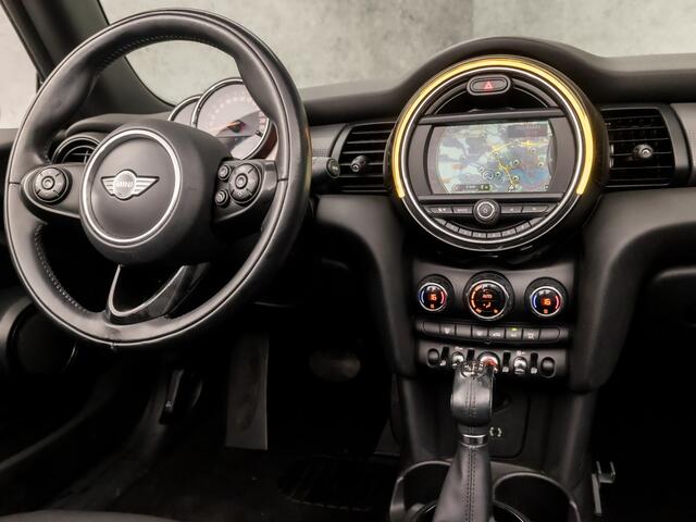 Mini COOPER Mini Cabrio 1.5 Black Sport Automaat (NAVIGATIE, LED KOPLAMPEN, CLIMATE, CRUISE, SPORTSTOELEN, PARKEERSENSOREN, ARMSTEUN, NIEUWSTAAT)