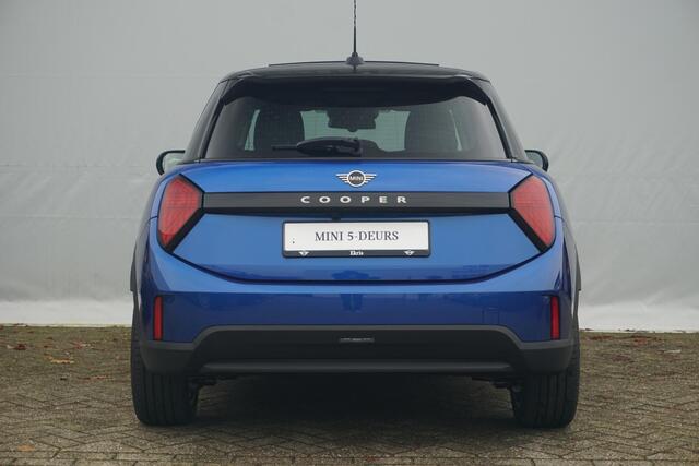 Mini COOPER 5-deurs C Classic uitvoering | Pakket M / 17'' LM Velgen