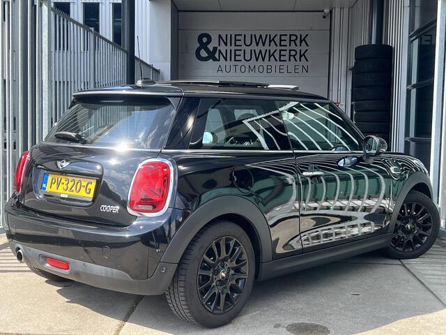 Mini COOPER Mini 1.5 Serious Business | AUTOMAAT | SCHUIF/KANTELDAK | NAVI | CRUISE CONTROL | PDC | CLIMATE CONTROL | LMV | KEYLESS | ALL-SEASON BANDEN | BLUETOOTH
