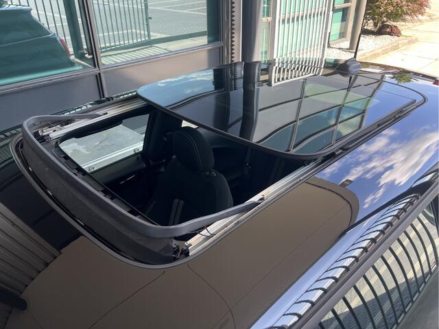 Mini COOPER Mini 1.5 Serious Business | AUTOMAAT | SCHUIF/KANTELDAK | NAVI | CRUISE CONTROL | PDC | CLIMATE CONTROL | LMV | KEYLESS | ALL-SEASON BANDEN | BLUETOOTH