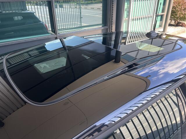 Mini COOPER Mini 1.5 Serious Business | AUTOMAAT | SCHUIF/KANTELDAK | NAVI | CRUISE CONTROL | PDC | CLIMATE CONTROL | LMV | KEYLESS | ALL-SEASON BANDEN | BLUETOOTH