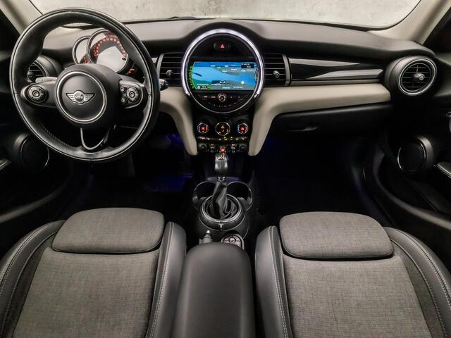 Mini COOPER Mini 1.5 Chili Automaat (5 DEURS, DEALER ONDERHOUDEN, GROOT NAVI, LEDER, CLIMATE, STOELVERWARMING, SPORTSTOELEN, LED KOPLAMPEN, CRUISE, KEYLESS, NIEUWSTAAT)