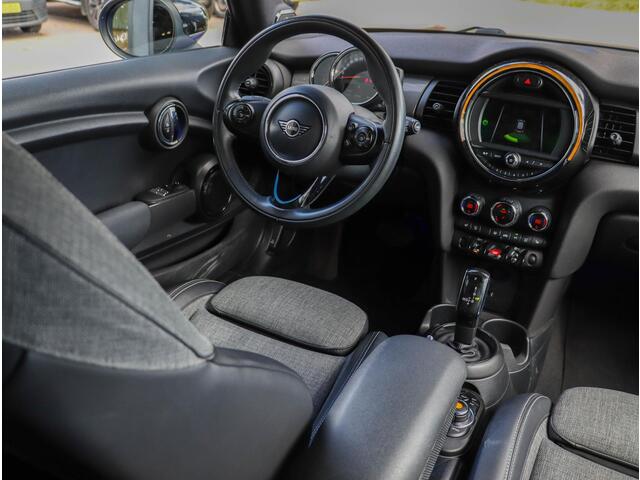 Mini COOPER Mini 1.5 Pepper Automaat Harman Kardon Navigatie LED Dealeronderhouden