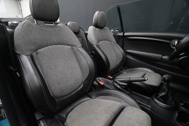 Mini COOPER Mini Cabrio 1.5 Chili Serious Business [STOELVERWARMING, PARKEERSENSOREN, HALF LEDER/STOF, BLUETOOTH, CRUISE CONTROL, AIRCO, NIEUWSTAAT]