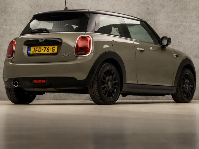 Mini COOPER Mini 1.5 Chili Sport (NAVIGATIE, DEALER ONDERHOUDEN, CLIMATE, LED KOPLAMPEN, SPORTSTOELEN, CRUISE, PARKEERSENSOREN, LM VELGEN, NIEUWSTAAT)