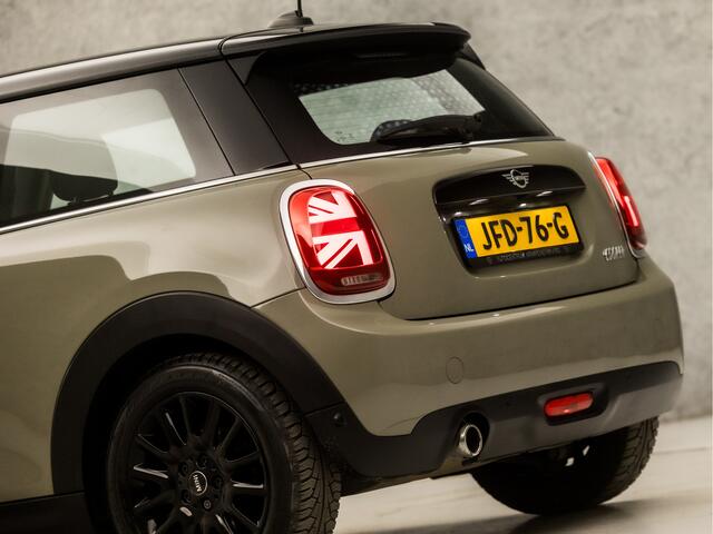 Mini COOPER Mini 1.5 Chili Sport (NAVIGATIE, DEALER ONDERHOUDEN, CLIMATE, LED KOPLAMPEN, SPORTSTOELEN, CRUISE, PARKEERSENSOREN, LM VELGEN, NIEUWSTAAT)