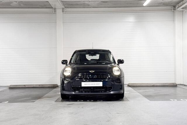 Mini COOPER 5-deurs 1.5 C Classic | Stoelverwarming | Achteruitrijcamera | Head-Up Display