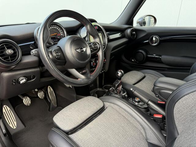 Mini COOPER Mini 1.5 Chili Serious Business JCW Pakket.