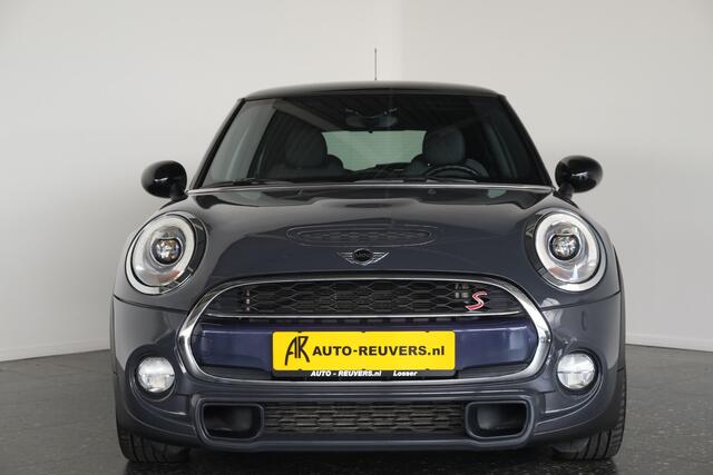 Mini COOPER Mini 2.0 SD / LED / Aut / Navi / Bi-Xenon / Cruisecontrol