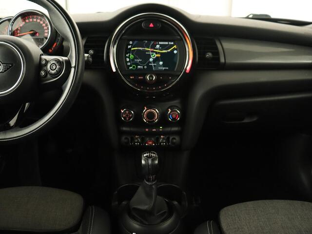 Mini COOPER Mini 1.5 | LED | Navigatie | Carplay | Cruise Control | Sportstoelen | Bleutooth | PDC | Airco