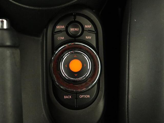 Mini COOPER Mini 1.5 | LED | Navigatie | Carplay | Cruise Control | Sportstoelen | Bleutooth | PDC | Airco