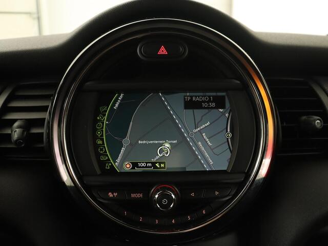 Mini COOPER 1.5 Chili | Automaat | Stoelverwarming | Full LED | Navigatie | Parkeerhulp | Sportstoelen | Climate control | Cruise control
