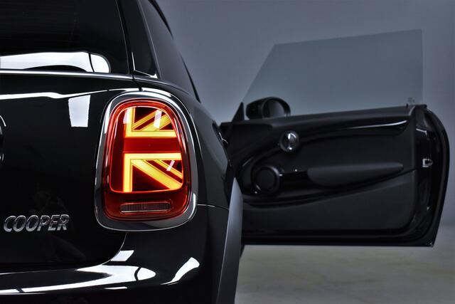 Mini COOPER Mini 1.5 MINI Yours Pano/Carplay/Navi/Led/Leer/Sportstoelen/Stoelverw./Pdc