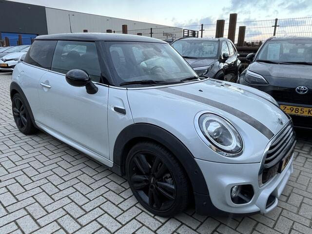 Mini COOPER Mini 1.5 Aut JCW pakket | Harman Kardon | HUD | Stoelverwarming | Sportstoelen | Supercompleet!
