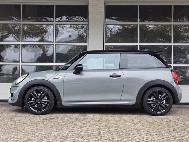 Mini COOPER Mini 1.5 Chili JOHN COOPER WORKS | LED KOPLAMPEN | CLIMATE CONTROL | SPORTSTOELEN | APPLE CARPLAY | KEYLESS ENTRY |