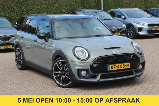 Mini COOPER CLUBMAN Mini 2.0 S Chili Serious Business / Leder / 19'' / Navigatie / Keyless / Getint glas / Parkeerhulp V+A / Stoelverwarming / DAB / Cruise Control