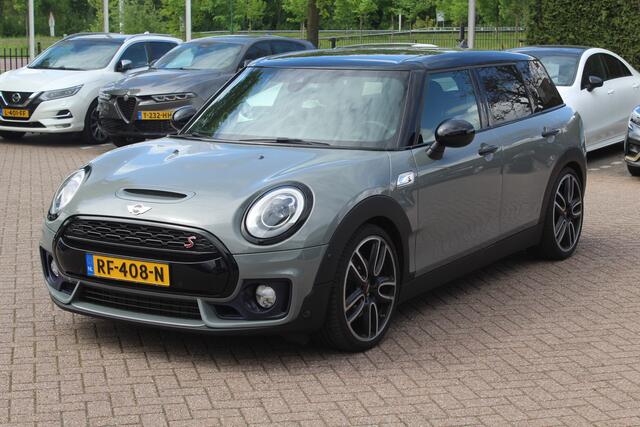Mini COOPER CLUBMAN Mini 2.0 S Chili Serious Business / Leder / 19'' / Navigatie / Keyless / Getint glas / Parkeerhulp V+A / Stoelverwarming / DAB / Cruise Control