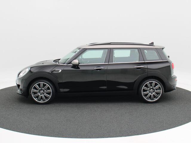 Mini COOPER CLUBMAN 1.5 Chili Hyde Park | Panorama Dak | Cruise Control | LED | Stoel Verwarming | Navigatiesysteem | Bluetooth | Climate Control | 18 Inch