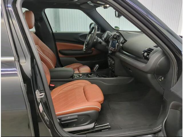 Mini COOPER CLUBMAN Mini 1.5 136Pk Automaat Business Edition / Panoramadak / Airco-ecc./ Navigatie / Leder / Xenon /