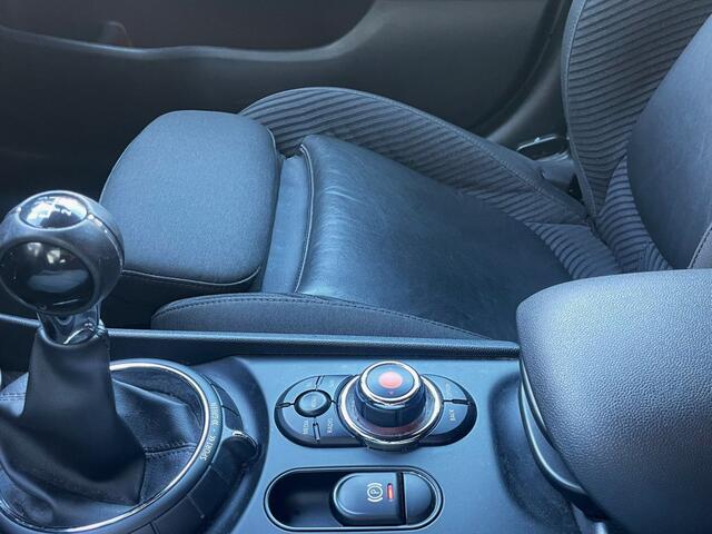 Mini COOPER CLUBMAN Mini 1.5 Chili Serious Business, Sportstoelen, Stoelverwarming, Leder