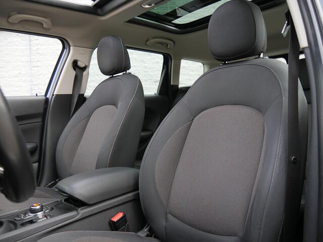 Mini COOPER CLUBMAN 1.5 PANORAMADAK/ PDC V+A/ AFN. TREKHAAK/ LED PAKKET