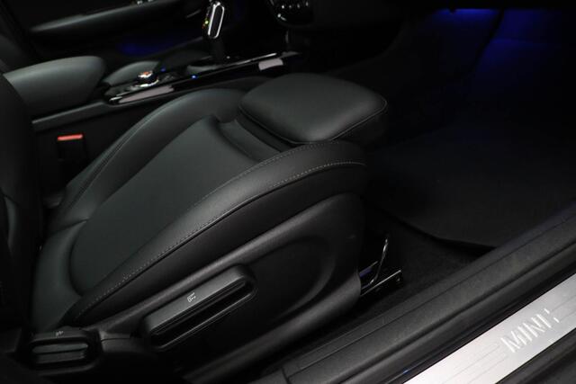 Mini COOPER CLUBMAN Mini 1.5 Chili | BUSINESS / PARK ASSIST- PACK | PANORAMADAK | LEDER | VOORRUITVERWARMING