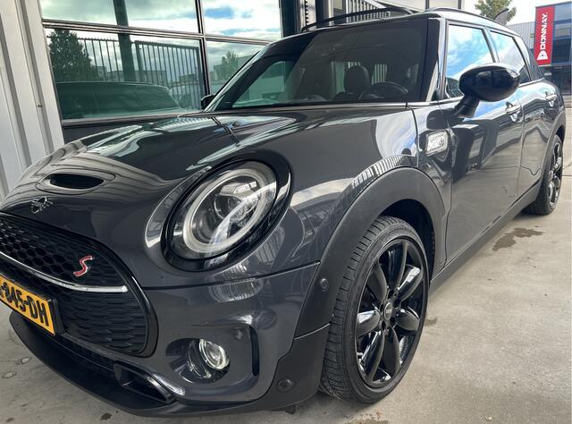 Mini COOPER CLUBMAN Mini 2.0 S Chili | AUTOMAAT | LEDER | SCHUIF/KANTELDAK | CARPLAY/ANDROID | HARMAN/KARDON | NAVI | CRUISE CONTROL | PDC V+A | CLIMATE CONTROL | LMV 18'' | STOELVERWARMING | KEYLESS | LED | BLUETOOTH