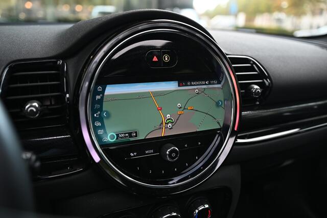 Mini COOPER CLUBMAN Automaat / Panoramadak / Achteruitrijcamera / Comfort Access / LED / Stoelverwarming / Harman-Kardon / Airconditioning / Cruise Control