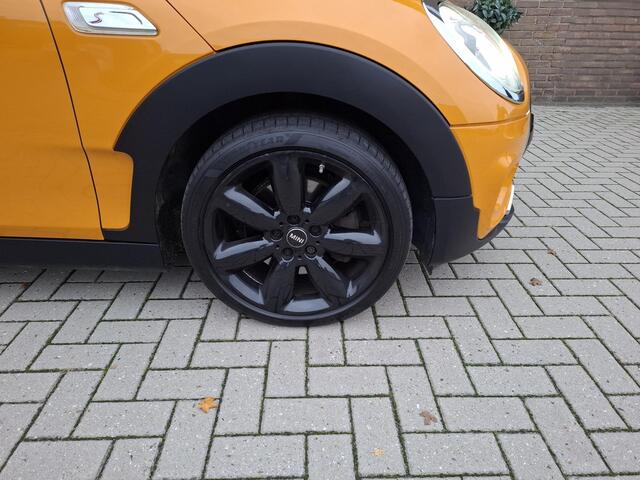 Mini COOPER CLUBMAN Mini 2.0 S Chili JCW Serious Business