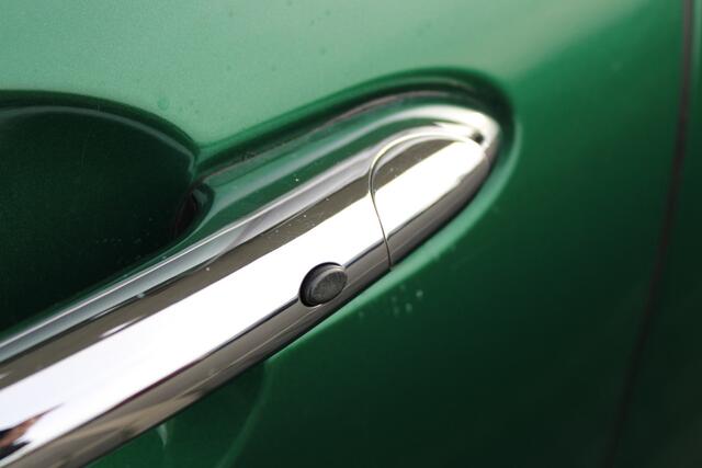 Mini COOPER CLUBMAN Chili Automaat / Panoramadak / LED / Comfort Access / Comfortstoelen / Cruise Control / Leder