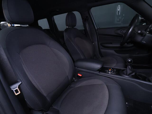 Mini COOPER CLUBMAN Mini 1.5 Salt Business [CRUISE CONTROL, BLUETOOTH TELEFOON, PDC ACHTER, AUTOMATISCHE AIRCO, NAVIGATIE, LICHTMETALEN VELGEN, NIEUWSTAAT]