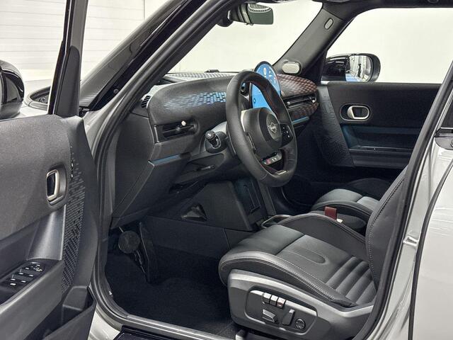 Mini COOPER S 5-deurs | John Cooper Works Uitvoering | Pakket XL | 18" John Cooper Works Lap Spoke two-tone