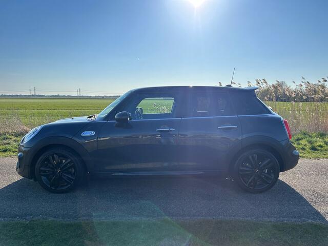 Mini COOPER S Mini 2.0 192 PK Chili Serious Business John Cooper Works Uitvoering!