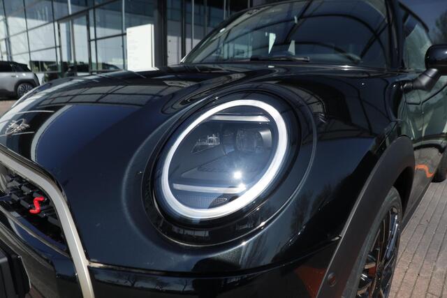 Mini COOPER S 3-deurs / Favoured Trim + Pakket M