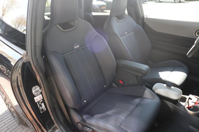 Mini COOPER S 3-deurs / Favoured Trim + Pakket M